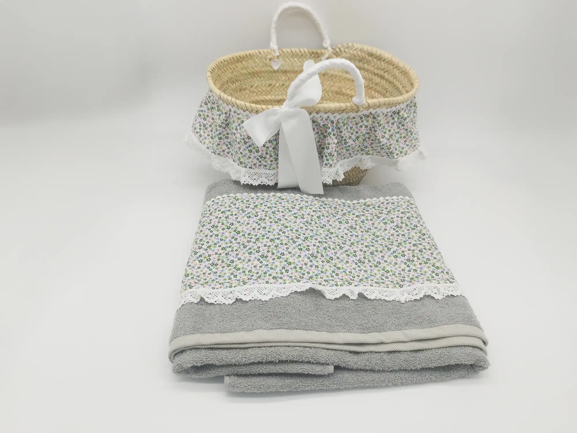 Conjunto Cesto y Toalla